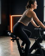 Szerokie, ergonomiczne siodełko rowerowe – miękki komfort na długie trasy i dojazdy – zdjęcie produktu 3