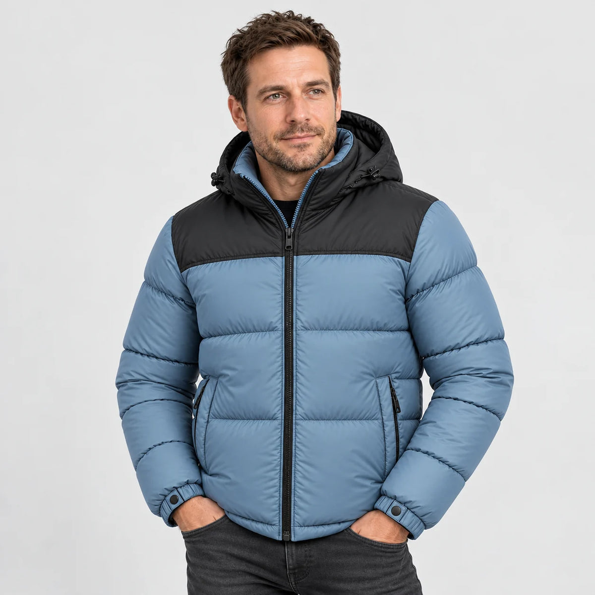 Kurtka pikowana podgrzewana unisex PyreFit Gletor, widok z przodu na modelu