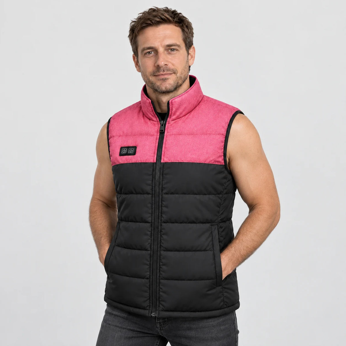 Kamizelka pikowana podgrzewana unisex PyreFit Rundor, widok z przodu na modelu