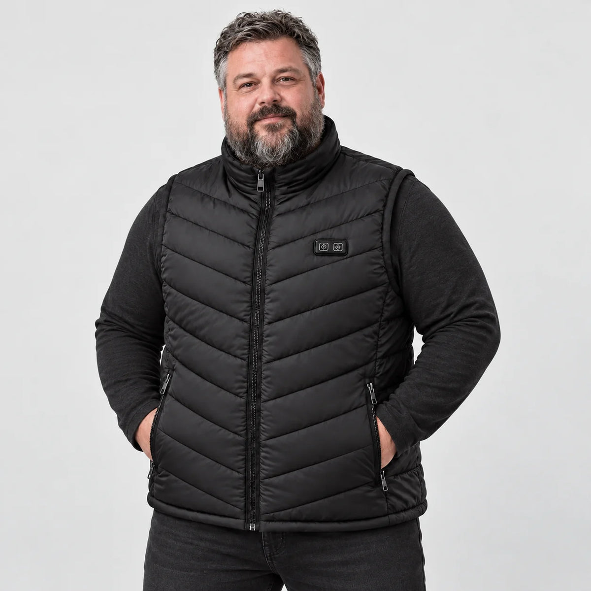 Kamizelka podgrzewana unisex w dużych rozmiarach PyreFit Schattor, widok z przodu na modelu