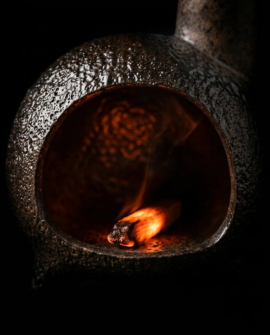 Ceramiczna podstawka na kadzidełka – rzeźbiarskie naczynie na palo santo i kadzidła – zdjęcie produktu 7