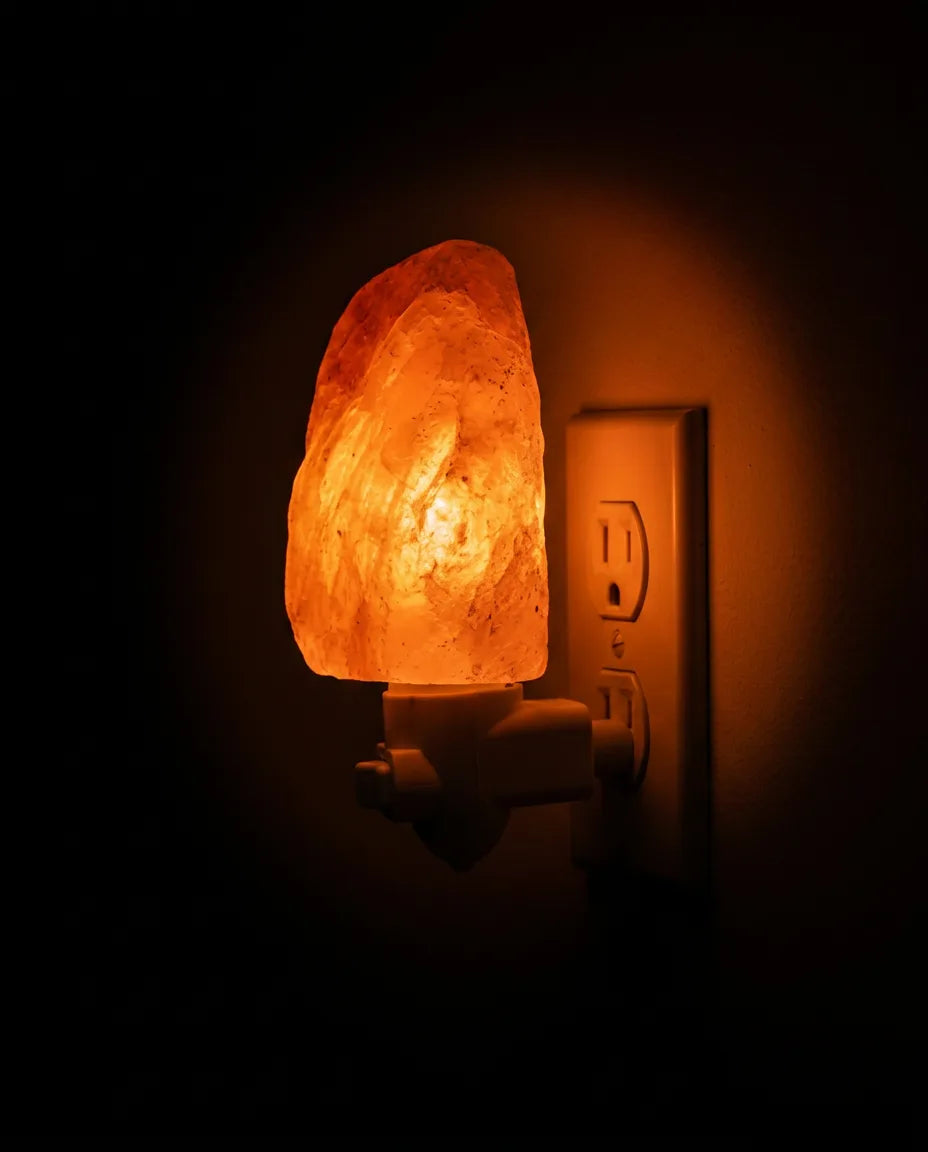 Lampa z soli himalajskiej – ciepłe, nastrojowe światło do sypialni i kącika do czytania – zdjęcie produktu 6